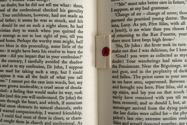 EllenBell_Talk_to_Me_book_installation_side